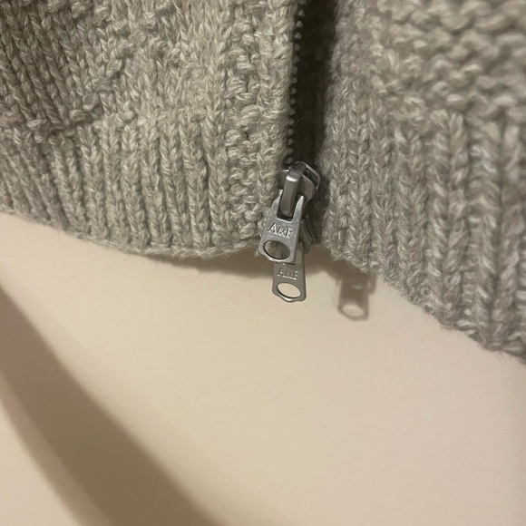 Abercrombie & Fitch zip-up Cardigan - Picture 4 of 4